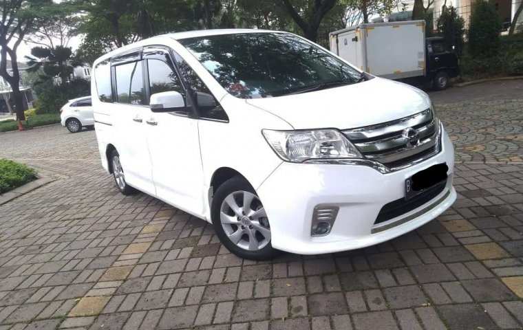 Nissan Serena Highway Star 2013 Putih