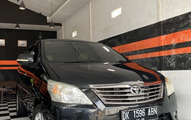 Toyota Kijang Innova 2.0 G 2011