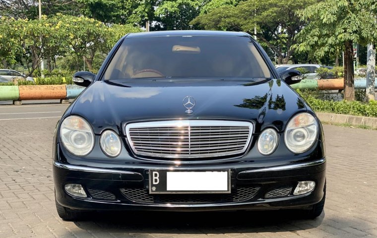 Mercedes-Benz E-Class E 240 2004 Hitam