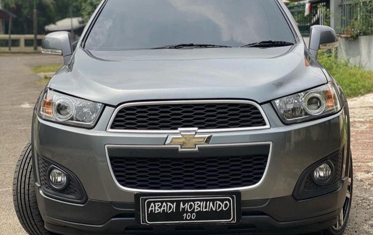 Chevrolet Captiva 2.0 Diesel Automatic Tahun 2015 Abu-abu Met Low Km