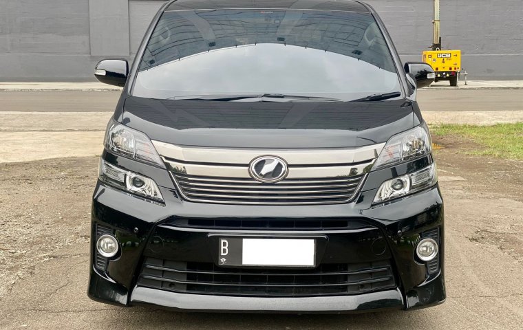 Toyota Vellfire ZG AUDIOLESS AT 2014 Hitam