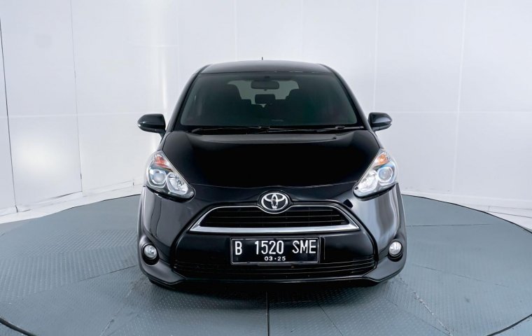 Toyota Sienta V CVT 2017