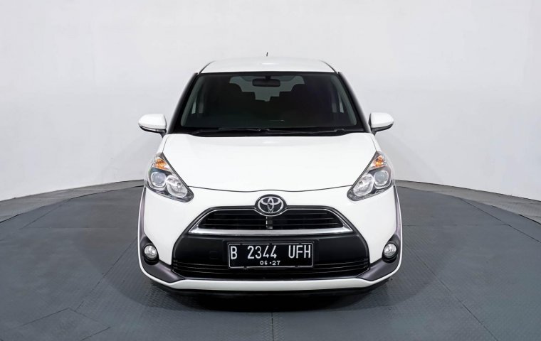 Toyota Sienta V MT 2017