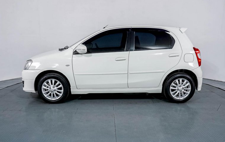 Toyota Etios Valco G MT 2013