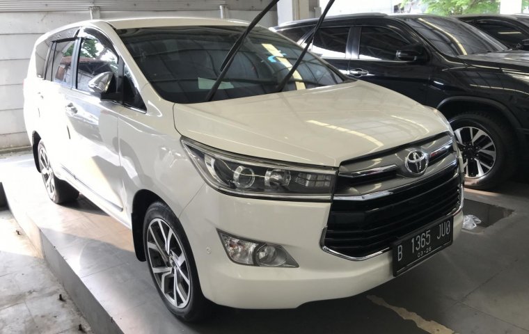 Toyota Innova 2.4 Q AT 2016