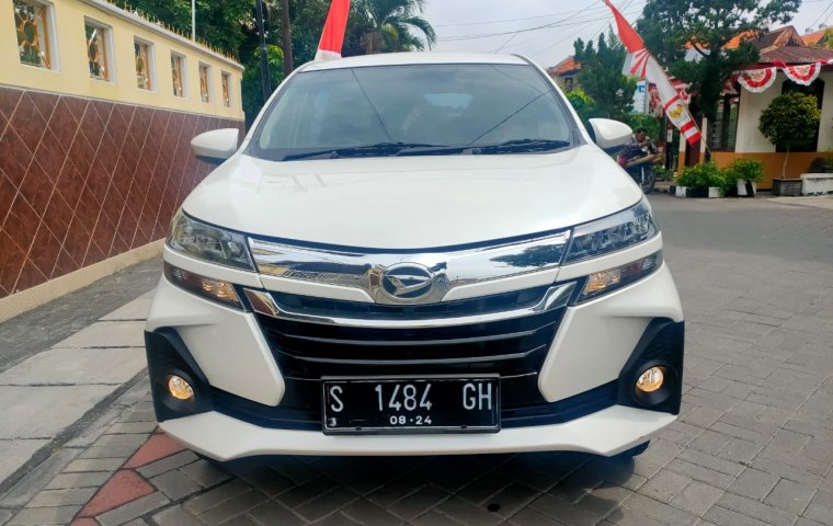 Daihatsu Xenia 1.3 R Deluxe MT 2019 Putih km 20 ribu