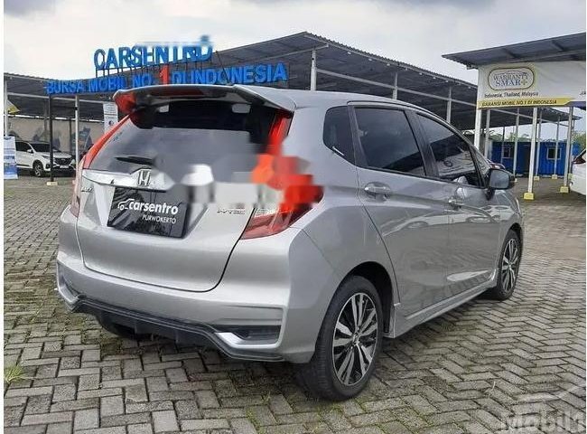 Jual mobil bekas murah Honda Jazz RS 2019 di Jawa Tengah