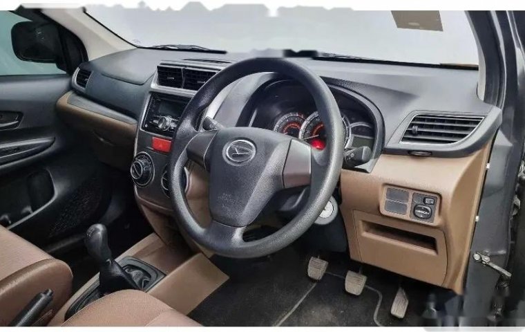 Jawa Barat, Daihatsu Xenia X X 2018 kondisi terawat