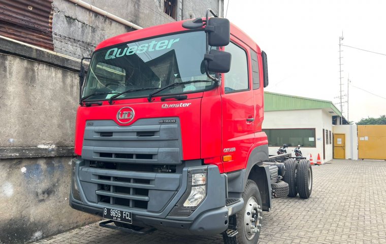 380KM TERLANGKA ada3 MURAH UD Trucks Quester engkel CKE 250 sasis 2019