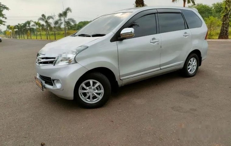 Mobil Toyota Avanza 2014 G terbaik di Banten