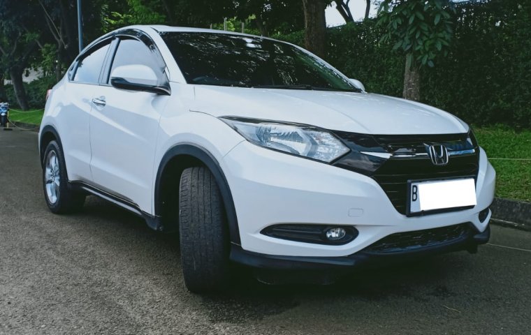 Honda HR-V 1.5L E CVT 2016 Putih mutiara Terawat