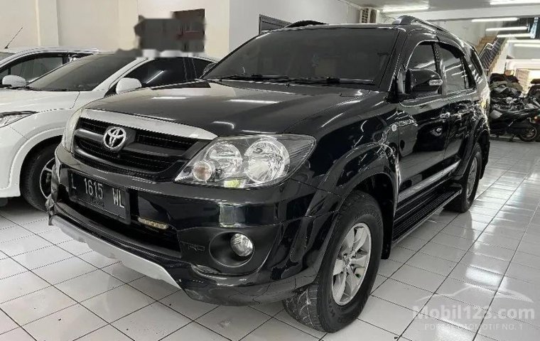 Mobil Toyota Fortuner 2006 G Luxury dijual, Jawa Timur