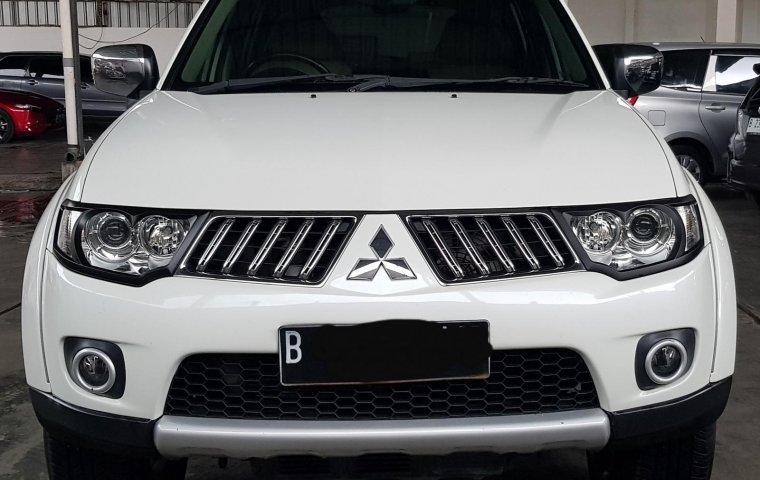 Mitsubishi Pajero Exceed A/T ( Matic ) 2011 Putih Mulus Siap Pakai Good Condition