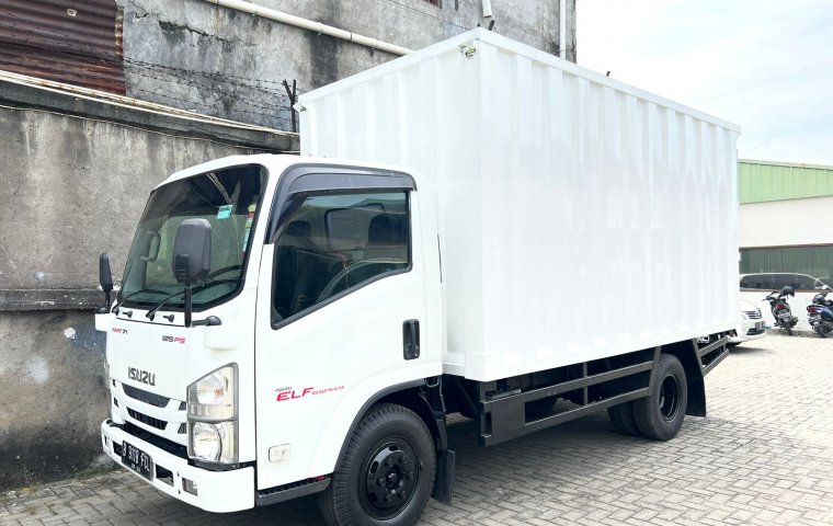 CDD double Isuzu Elf 125ps NMR71 box besi 2020 bok 125 ps NMR 71