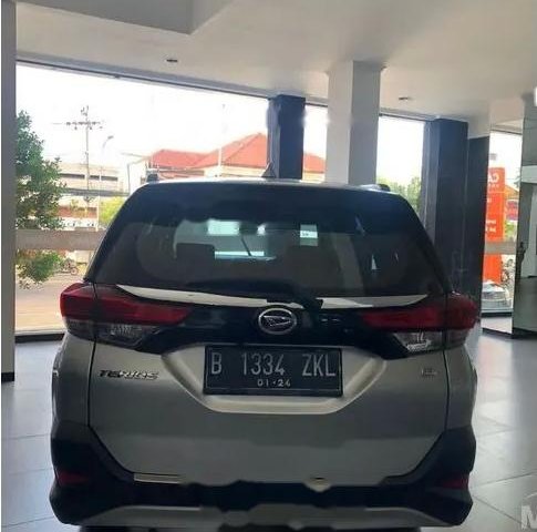 Mobil Daihatsu Terios 2018 R terbaik di Bali