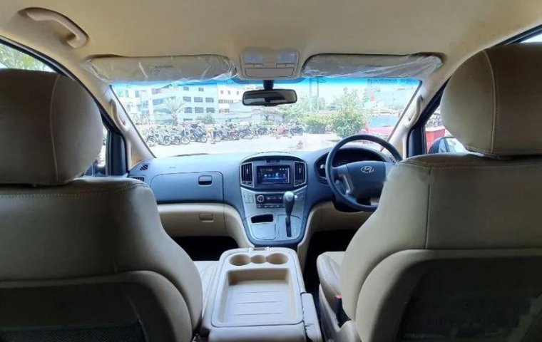 Jual Hyundai H-1 Elegance 2018 harga murah di DKI Jakarta