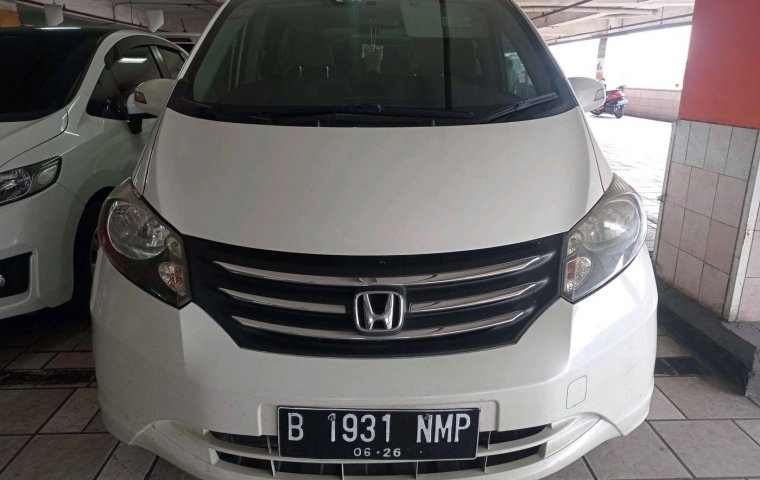 Honda Freed PSD AT 2011