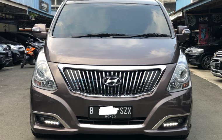 HYUNDAI H-1 ROYALE DIESEL AT COKLAT 2018 MPV TERTINGGI HARGA DISKON TERBAIK!!