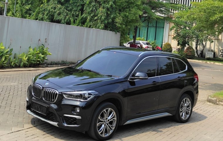 BMW X1 Antik dan Ciamik sdRive 18i 1.5 AT - 2019 - Pajak Jan 2024 Like New