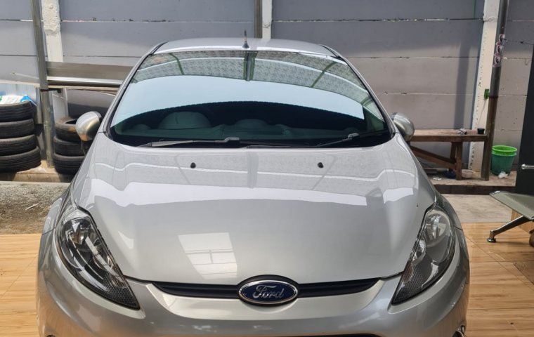 Ford Fiesta Trend 2011 Silver