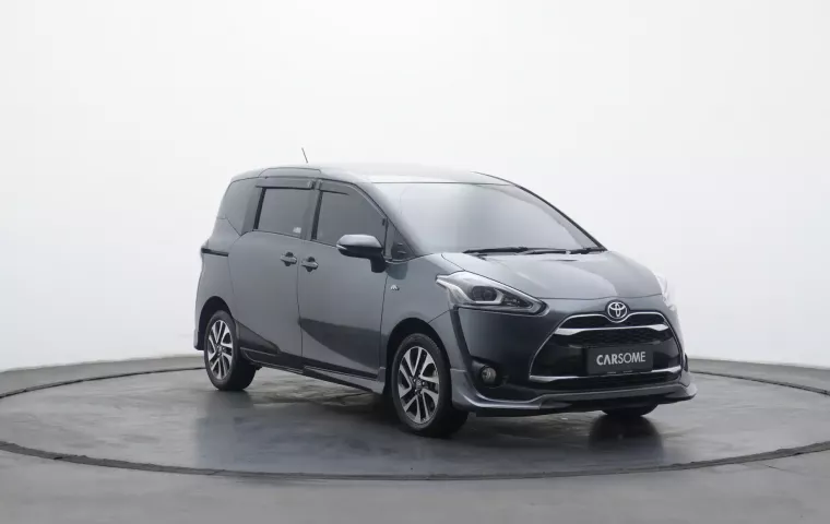 Toyota Sienta Q 2018 Abu-abu