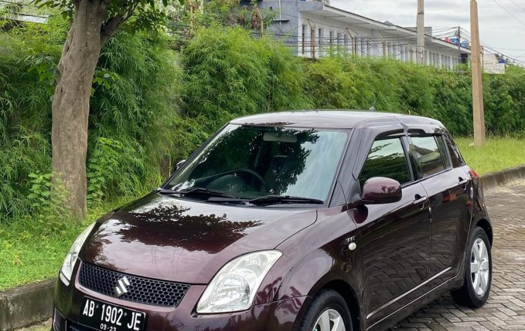 Suzuki Swift ST Automatic Istimewa