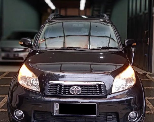 Toyota Rush 1.5 G MT 2012