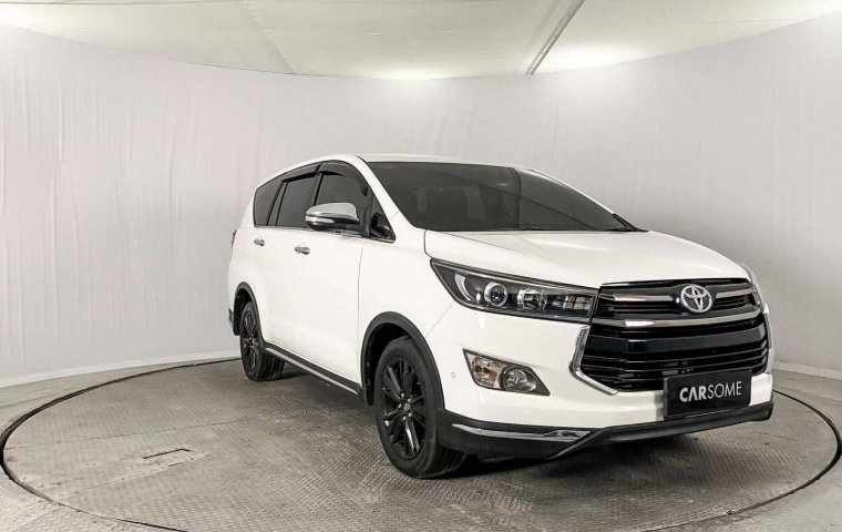 Toyota Venturer 2.4 Q A/T Diesel 2017