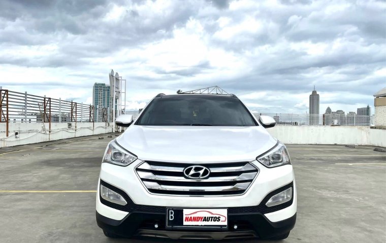 Hyundai Santa Fe Bensin Tahun 2014 Panoramik Automatic Putih