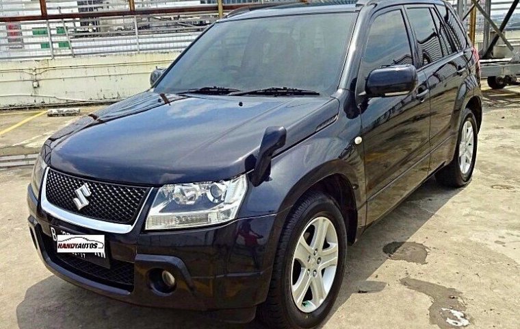 Suzuki Grand vitara JLX Tahun 2008 Matic Hitam