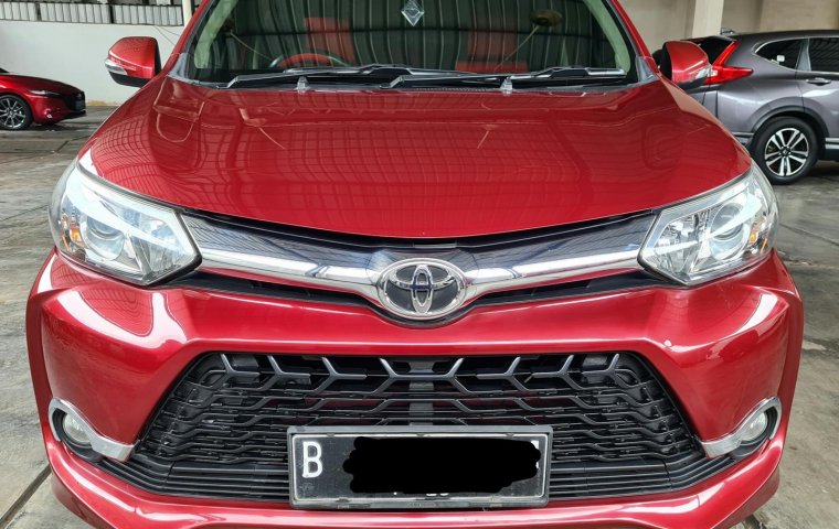 Toyota Avanza Veloz 1.5 AT ( Matic ) 2015 Merah Km Low 122rban New Model Siap Pakai