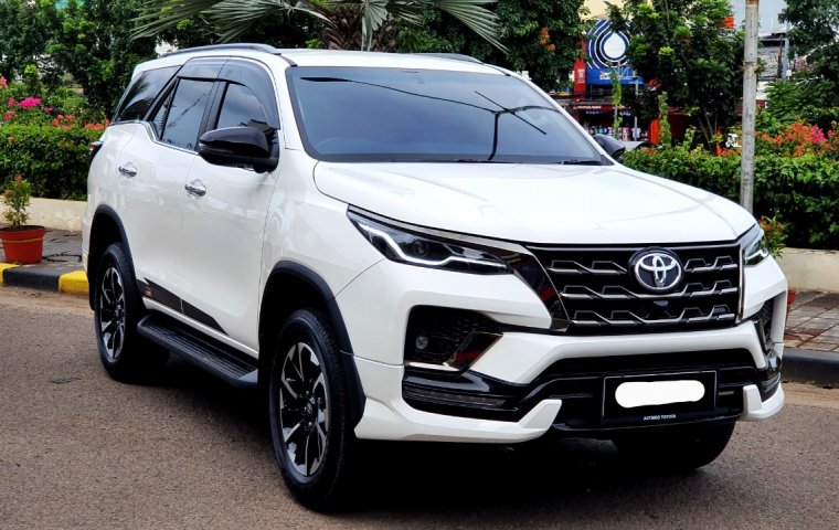 Km3rb Toyota Fortuner New  4x2 2.8 A/T DSL GR Sport matic putih diesel cash kredit proses bisa