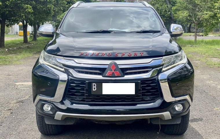 Mitsubishi Pajero Sport Dakar 4x2 AT 2017 Hitam