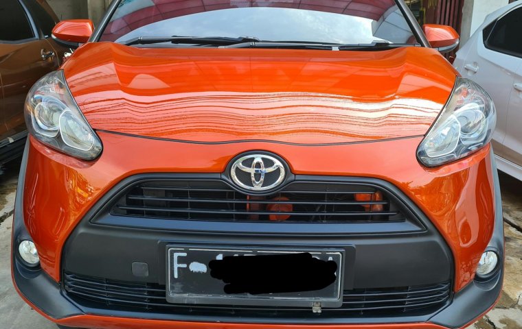 Toyota Sienta V AT ( Matic ) 2017 Orange Km Low 68rban Siap Pakai Pajak Panjang 2024