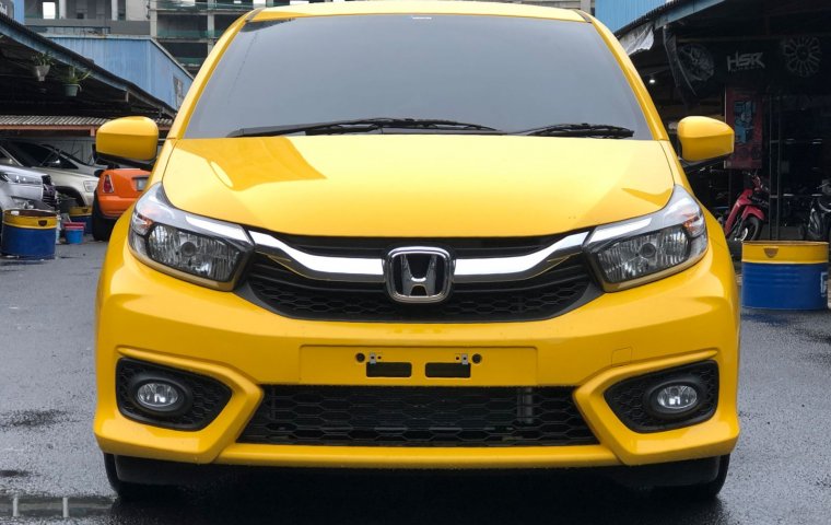 Honda Brio Satya E CVT 2023 Kuning