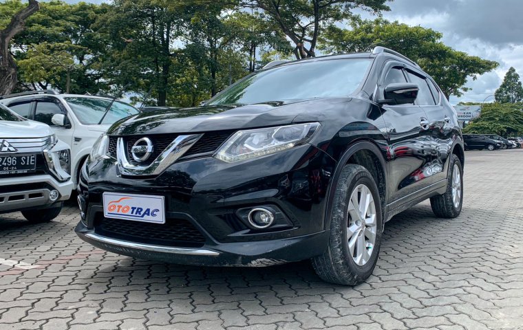 Nissan X-Trail 2.0 AT Matic 2015 Hitam , Istimewa Terawat