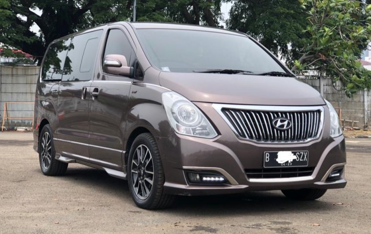 Hyundai H-1 Royale Diesel 2018 Coklat