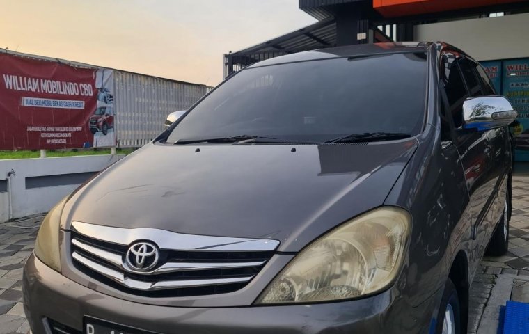 Toyota Kijang Innova 2.0 G mulus terawat Tahun 2010