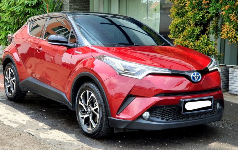 Lokasi jakarta Toyota C-HR 1.8 L HV CVT 2019 Merah km16rban cash kredit proses bisa dibantu