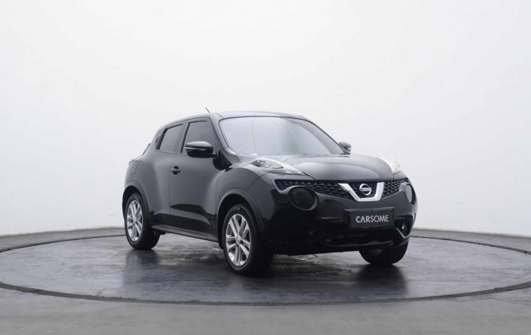 Nissan Juke RX Black Interior 2016