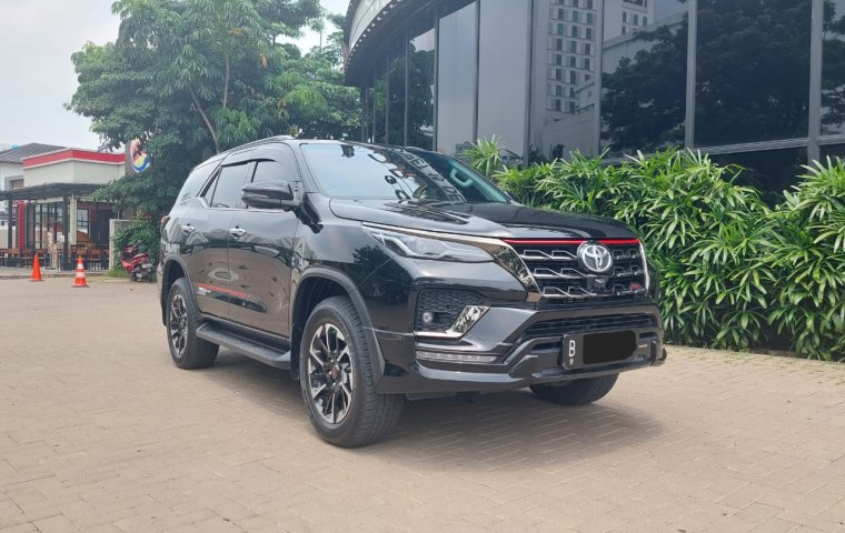 Toyota Fortuner 2.4 VRZ AT 2021