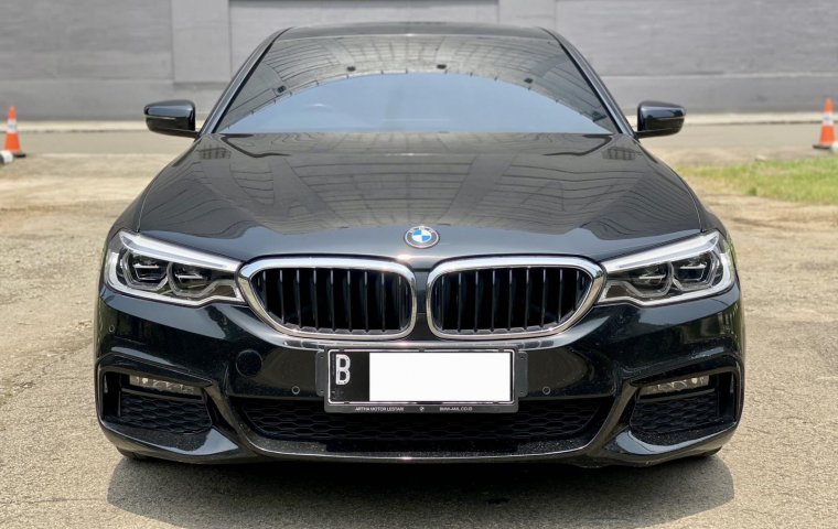 BMW 5 Series 530i M Sport AT 2020 Hitam