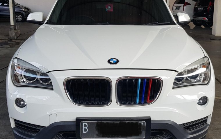BMW X1 2.0 Sdrive 18i Sport Edition White On Red A/T ( Matic ) 2015 Putih Km 49rban