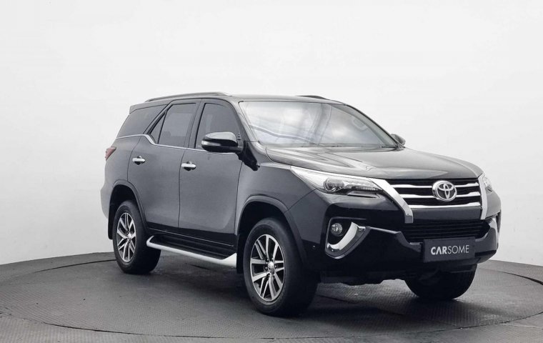 Toyota Fortuner 2.4 VRZ AT 2016 Hitam GARANSI 1 TAHUN UNTUK MESIN TRANSMISI DAN AC