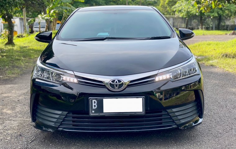 Toyota Corolla 1.6 Hitam