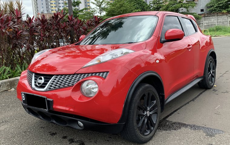 Nissan Juke RX Red Edition CVT 2013 dp11