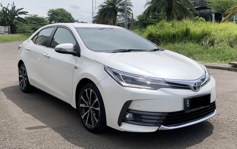 Toyota Corolla Altis V 1.8 AT 2017 DP15