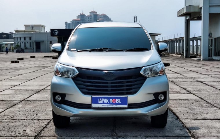 Toyota Avanza 1.3E AT 2017 Silver Upgrade G Pajak Panjang