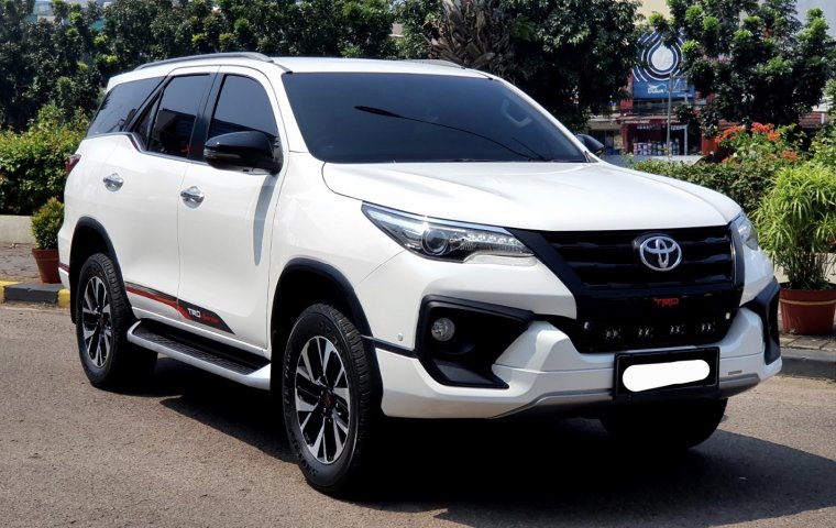 Dp50jt Toyota fortuner vrz trd putih 2017 diesel matic siap pakai cash kredit proses bisa dibantu