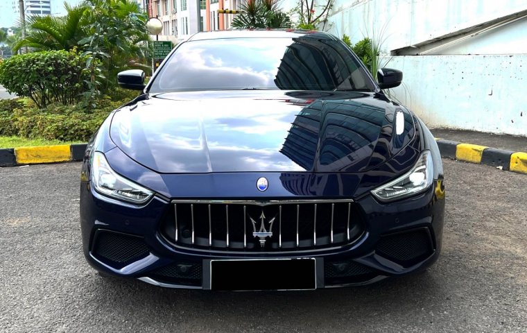 New Model Maserati Ghibli (350 Hp) Facelift AT 2018 Blue On Brown